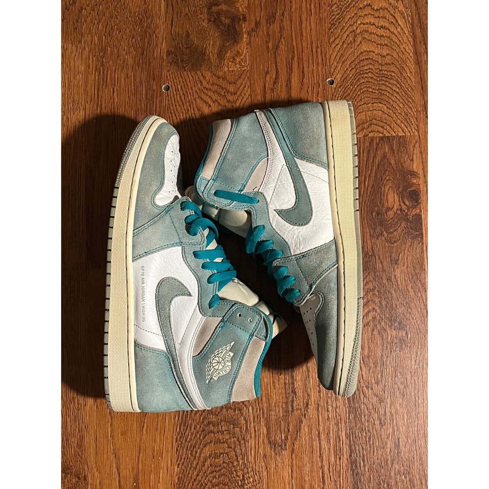 Nike Air Jordan 1 Retro High OG Turbo Green White Mens Size 12 - Picture 3 of 7